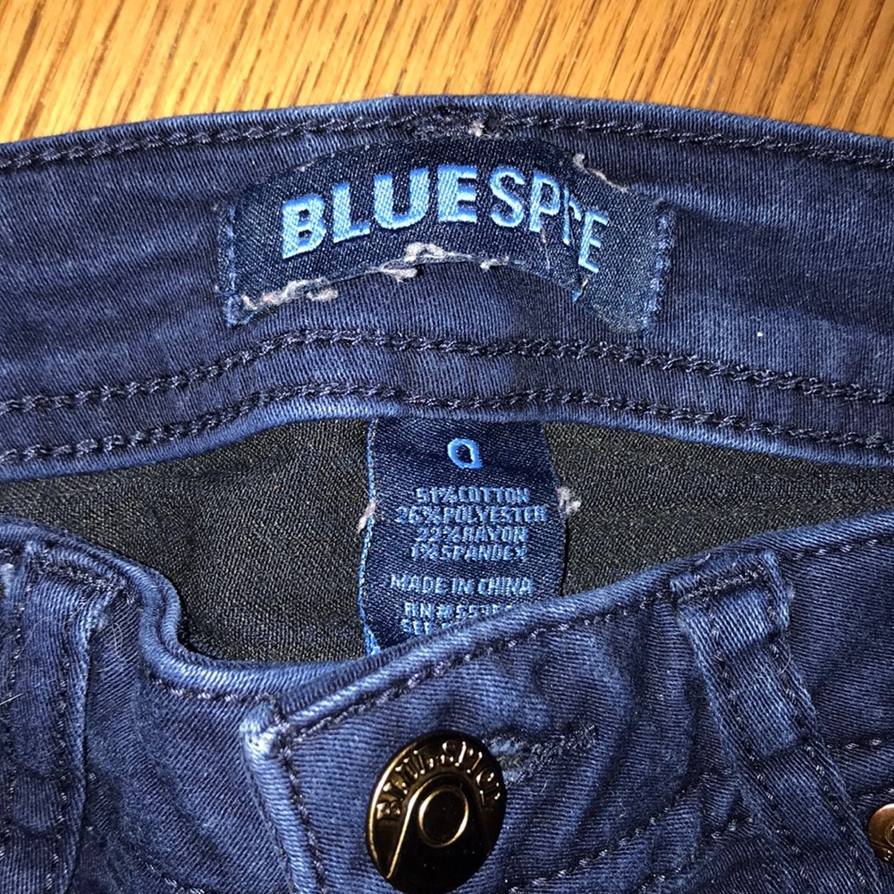 Jeans - Picture 2 of 3